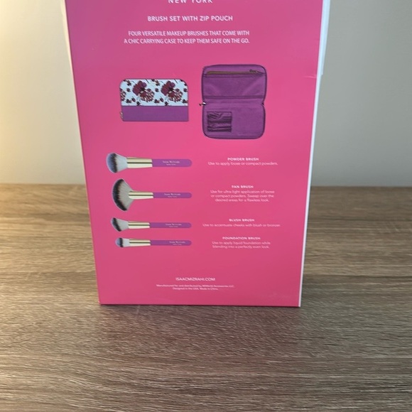 Isaac Mizrahi Pink and Gold Makeup Brush Set - Picture 2 of 2